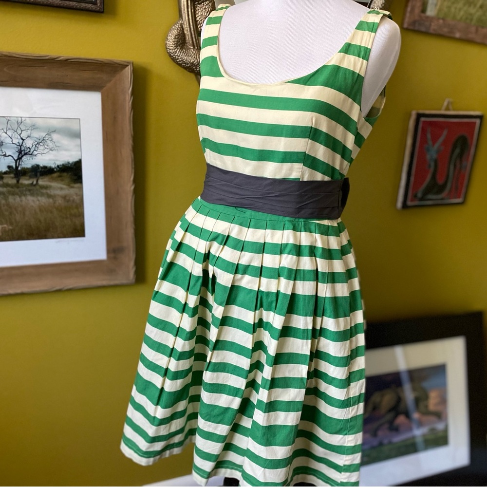 Anthropologie Caranday dress in green